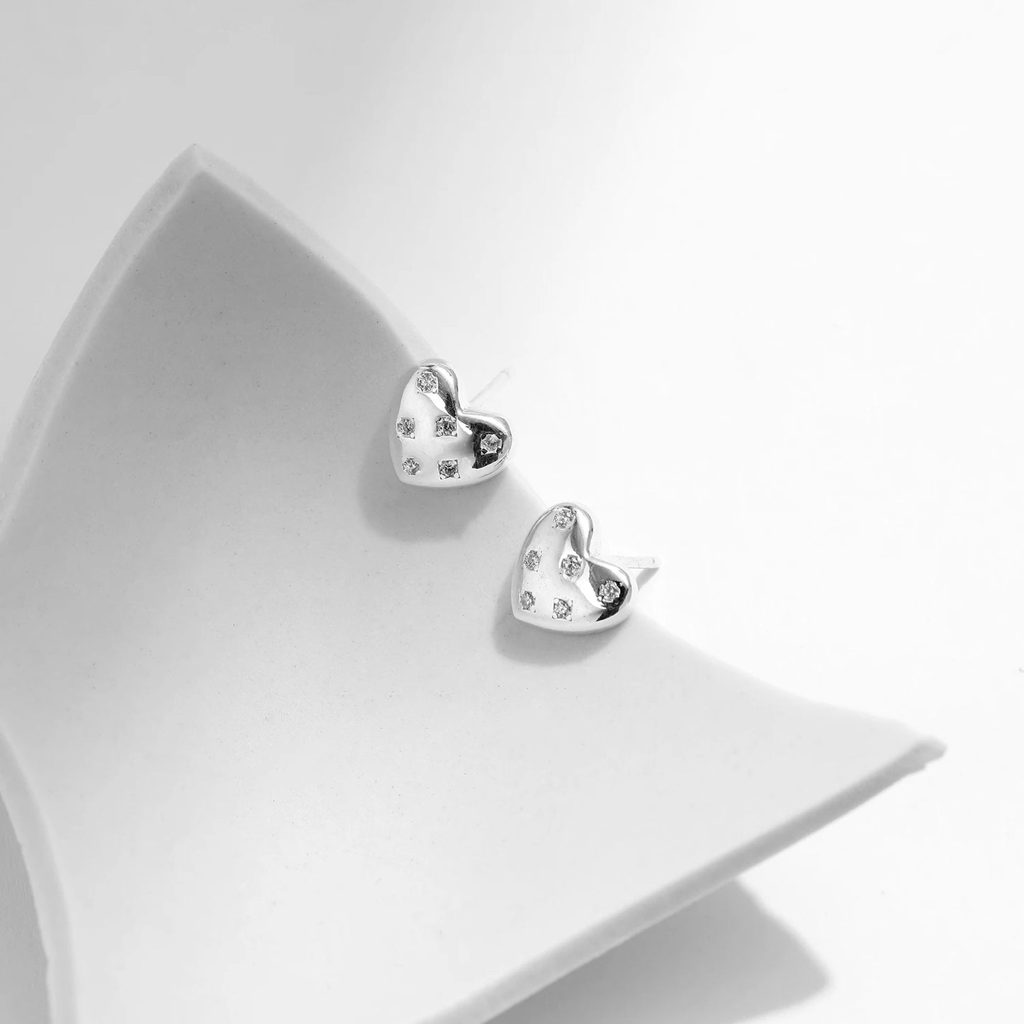 925 Sterling Silver Sparkling Hearts Stud Earrings